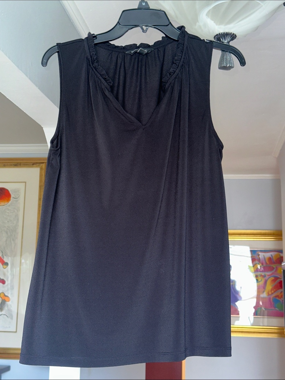 Banana Republic Black Sleeveless V-Neck Top Sz M